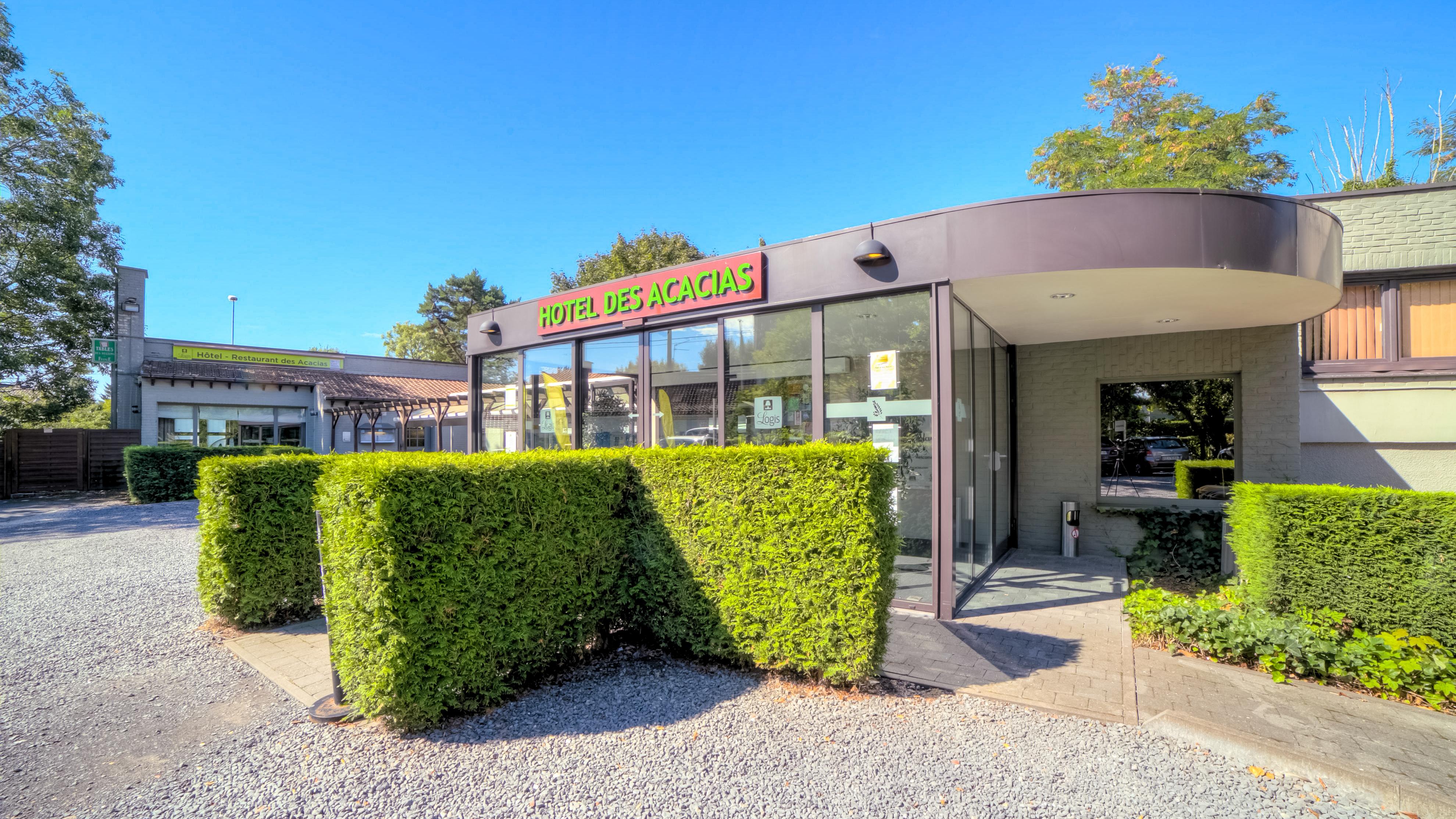 Logis Hotel Restaurant Des Acacias Lille Neuville En Ferrain Neuville-en-Ferrain Exteriér fotografie