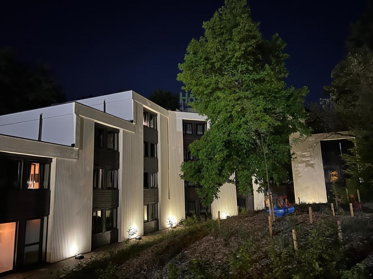 Logis Hotel Restaurant Des Acacias Lille Neuville En Ferrain Neuville-en-Ferrain Exteriér fotografie